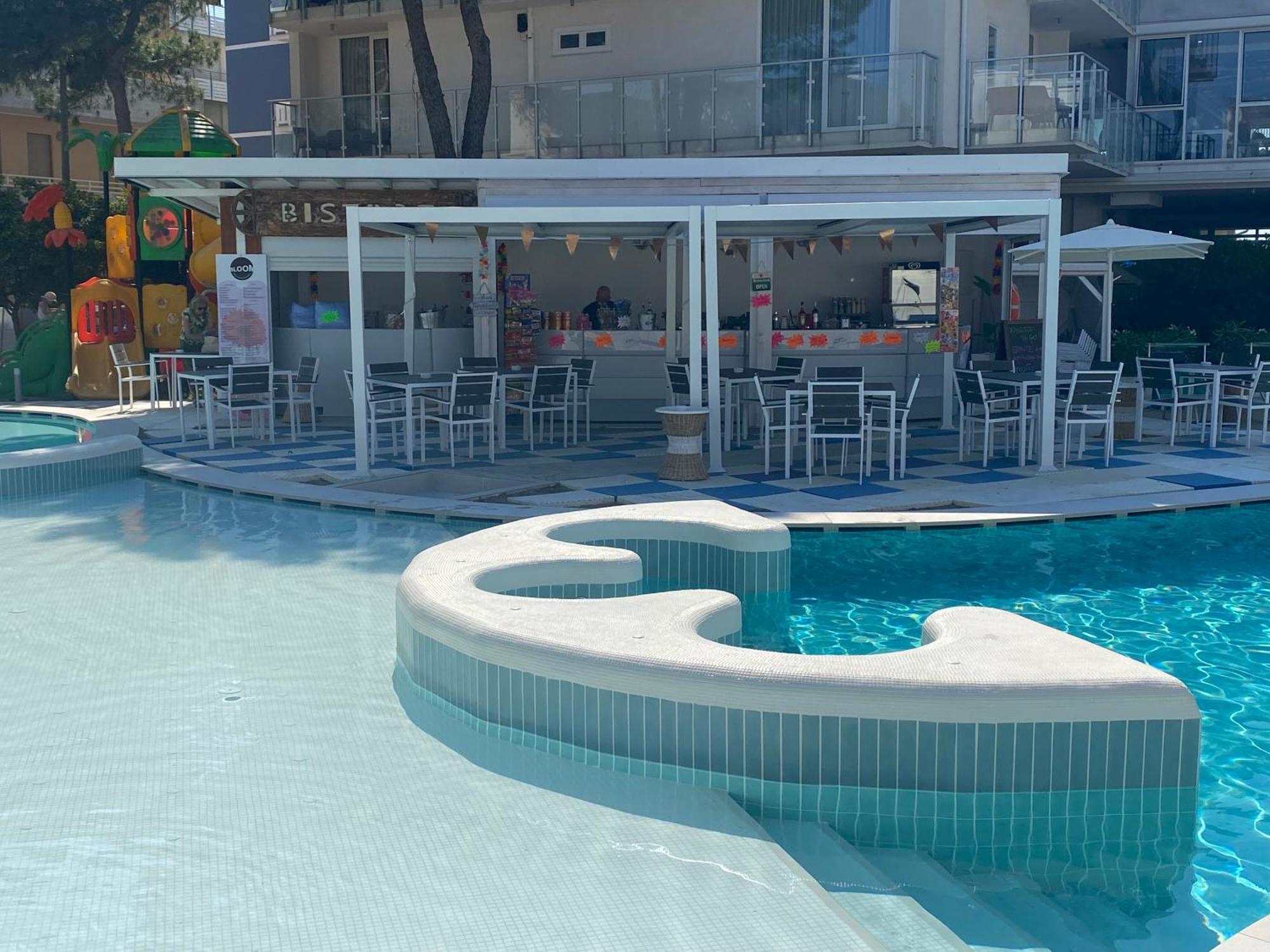 Marina Palace Hotel 4 Stelle S كاوْرلي المظهر الخارجي الصورة