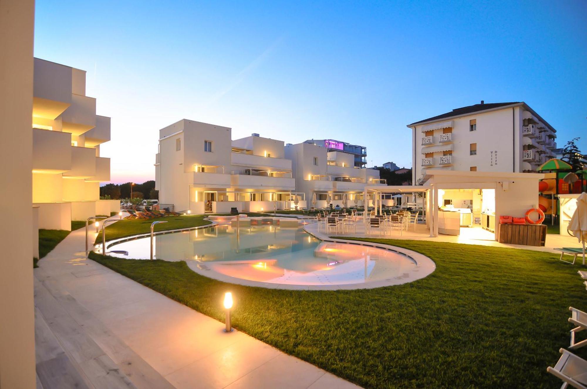 Marina Palace Hotel 4 Stelle S كاوْرلي المظهر الخارجي الصورة