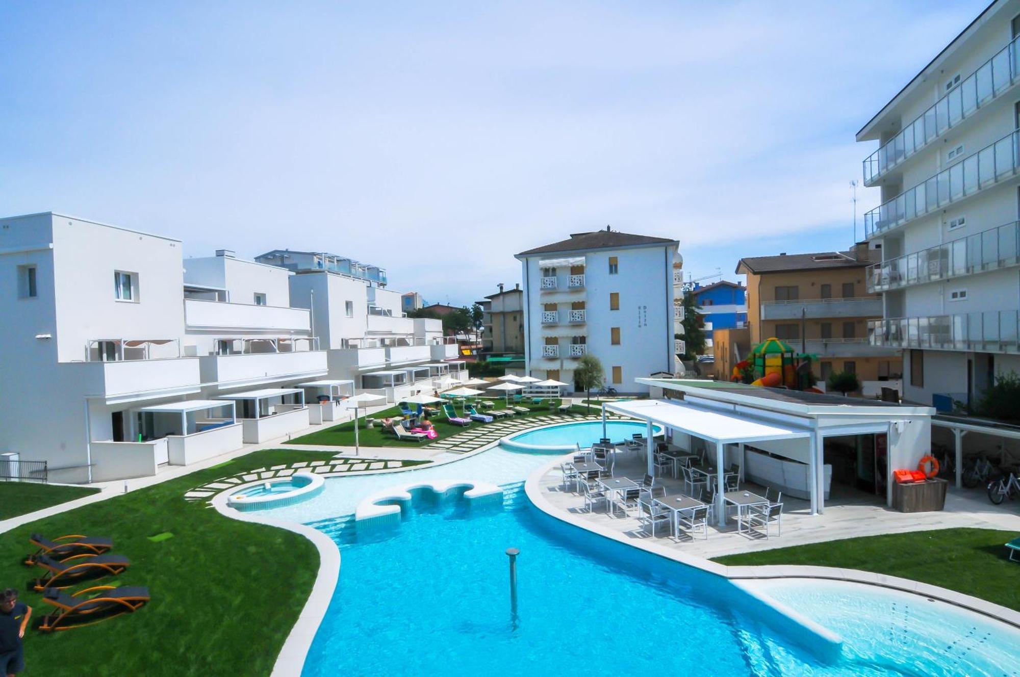Marina Palace Hotel 4 Stelle S كاوْرلي المظهر الخارجي الصورة