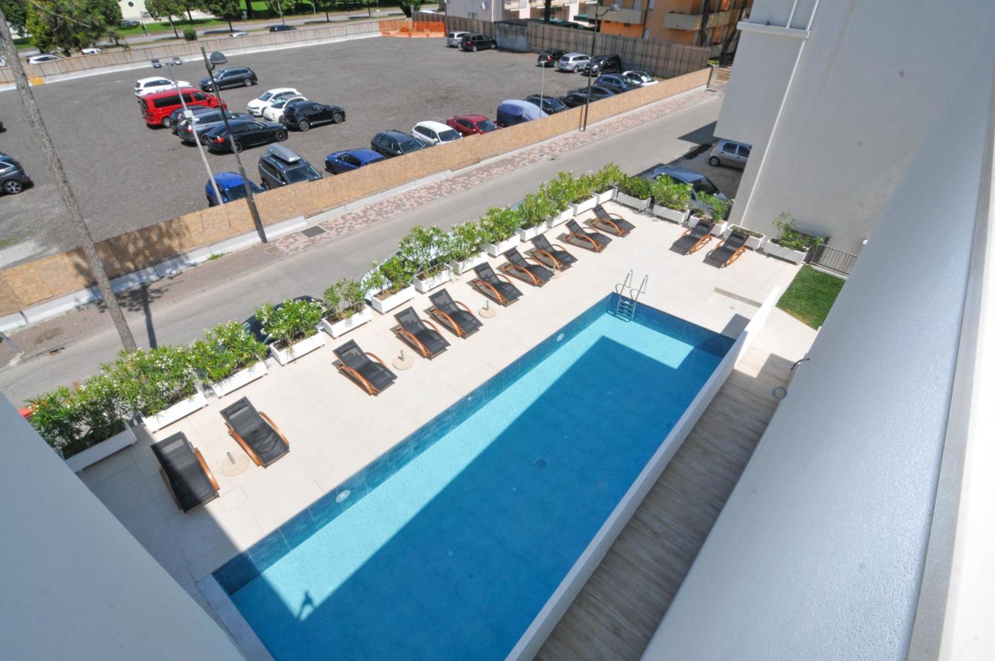 Marina Palace Hotel 4 Stelle S كاوْرلي المظهر الخارجي الصورة