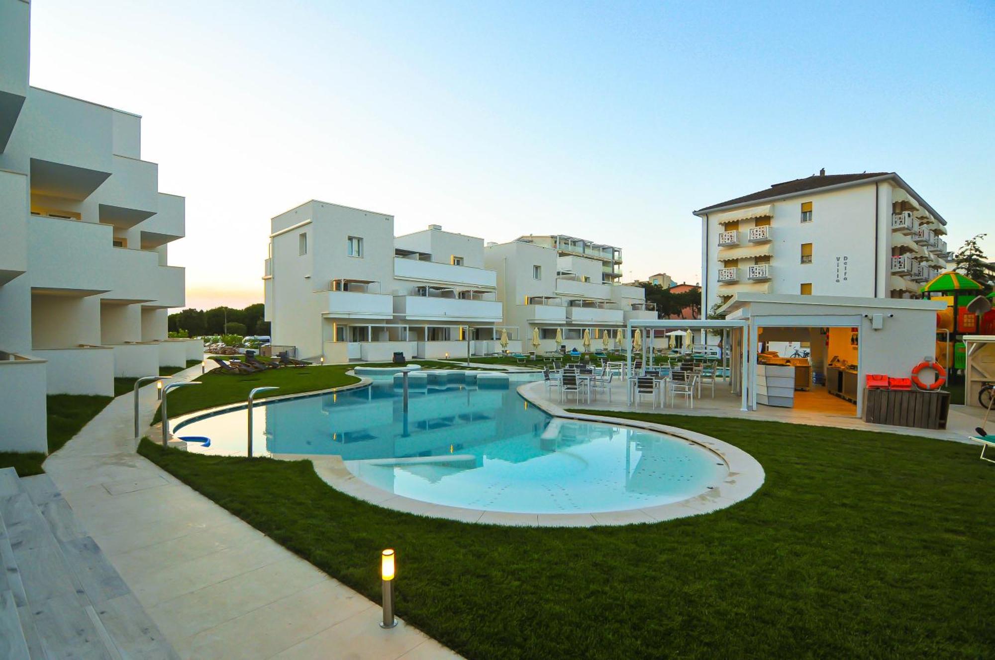 Marina Palace Hotel 4 Stelle S كاوْرلي المظهر الخارجي الصورة