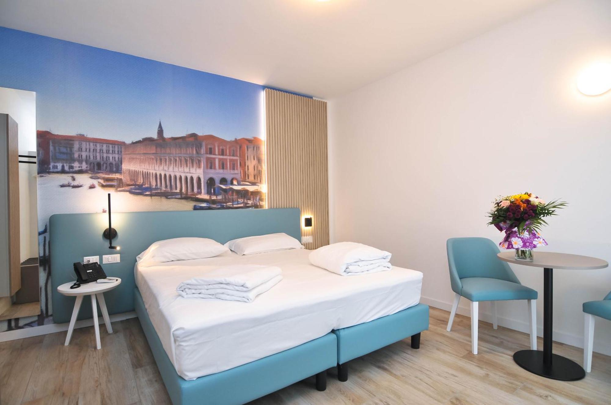 Marina Palace Hotel 4 Stelle S كاوْرلي المظهر الخارجي الصورة
