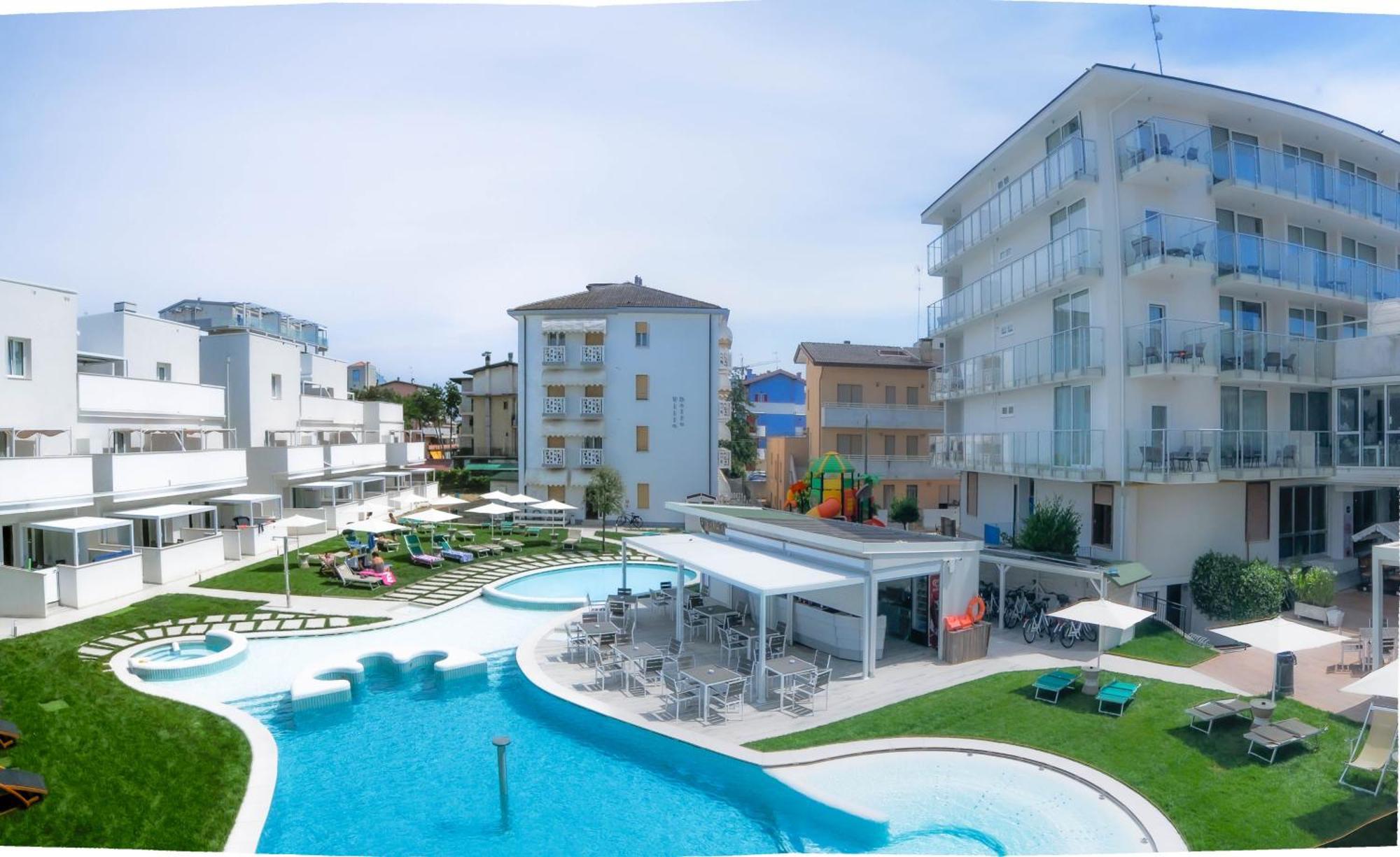 Marina Palace Hotel 4 Stelle S كاوْرلي المظهر الخارجي الصورة