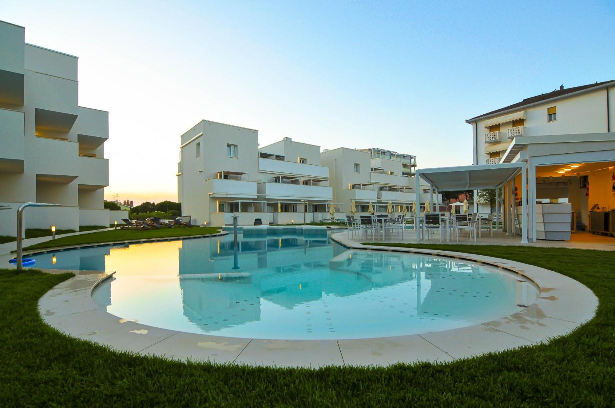 Marina Palace Hotel 4 Stelle S كاوْرلي المظهر الخارجي الصورة